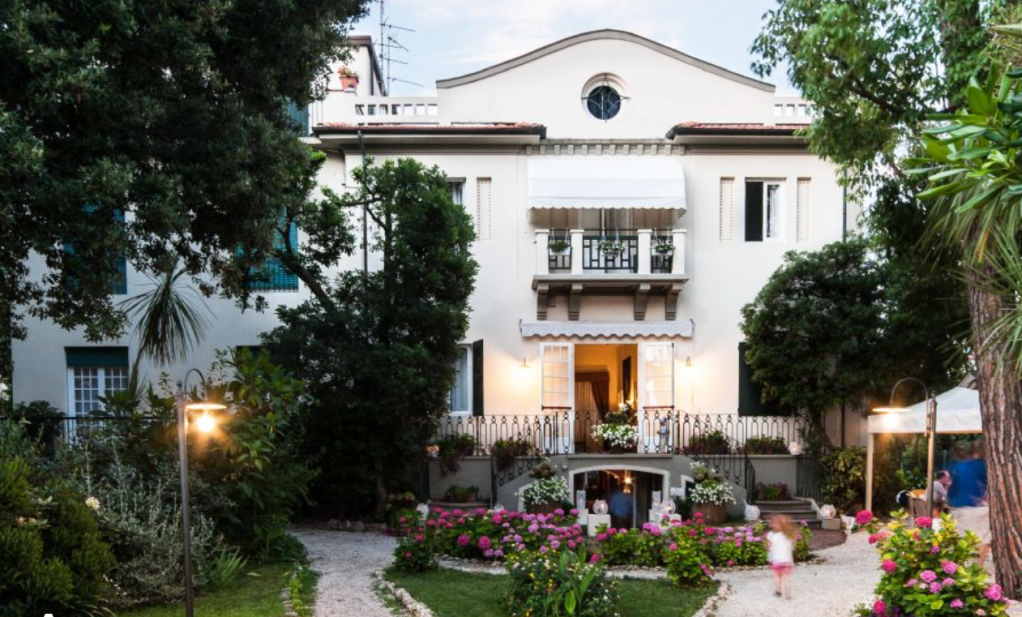 Stay and Study Easy Italian Online Hotel Club I Pini